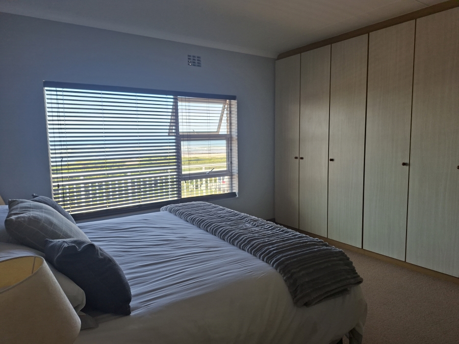 6 Bedroom Property for Sale in Aston Bay Eastern Cape